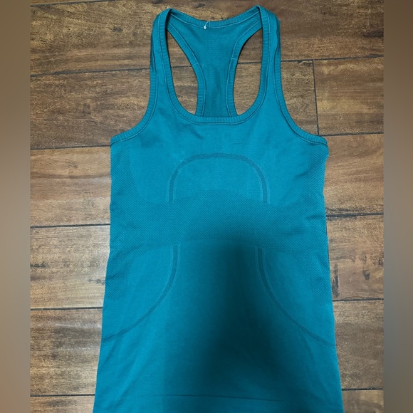 Lululemon swiftly tech tank - Picture 1 of 4